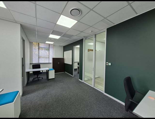 109M² OFFICE TO LET IN SANDTON CENTRAL